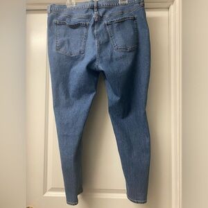 Old navy boyfriend jeans good condition Womens size 16